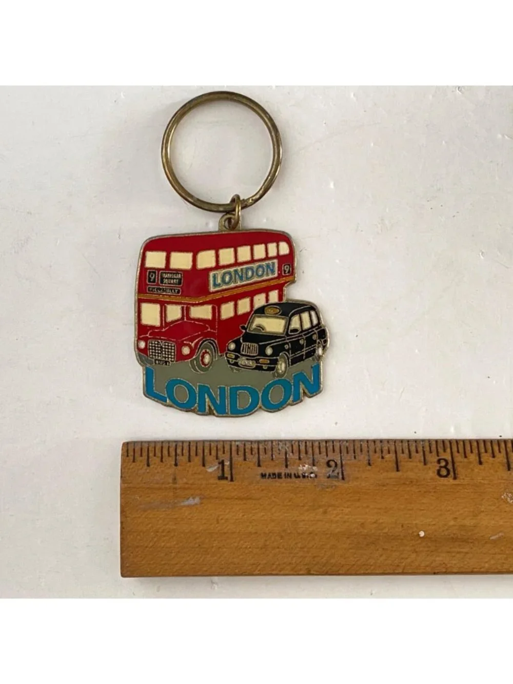 1980 London Taxi Double Decker Bus Lambert Souvenirs Keychain Gold Tone